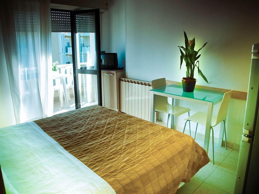 Residence Internazionale ริมินี ภายนอก รูปภาพ